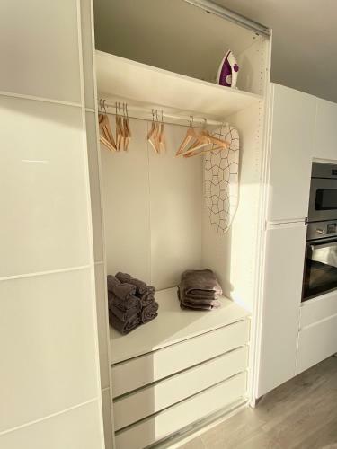Apartamento Estudio En Los Cristianos. Ubicaci�n Ideal.