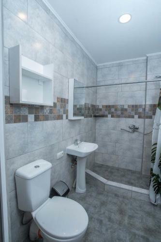 Hotel Telav Holl