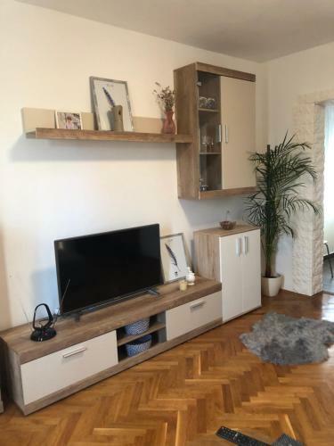 Apartment Kula