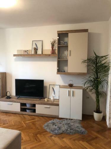 Apartment Kula