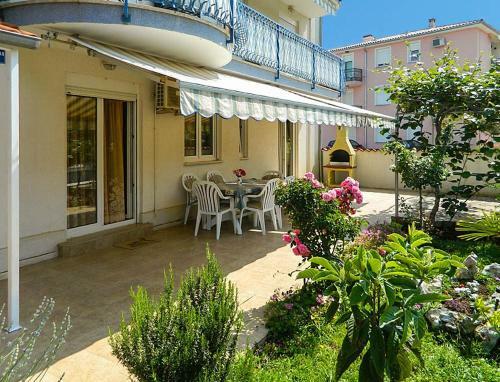 Apartman Vivoda, Fa?ana