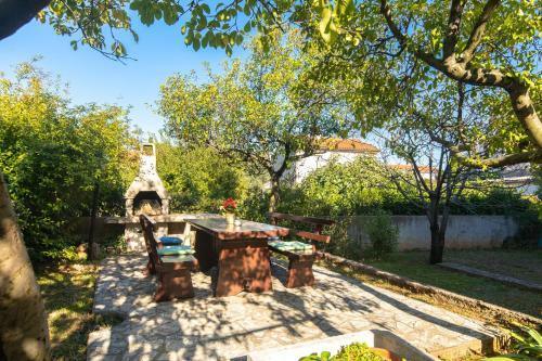 Cosy And Modern 2-bed Apartment In Krk Croatia