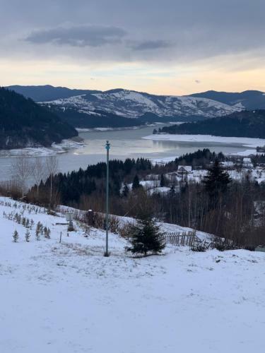 Villa Lake And Mountain Wiew