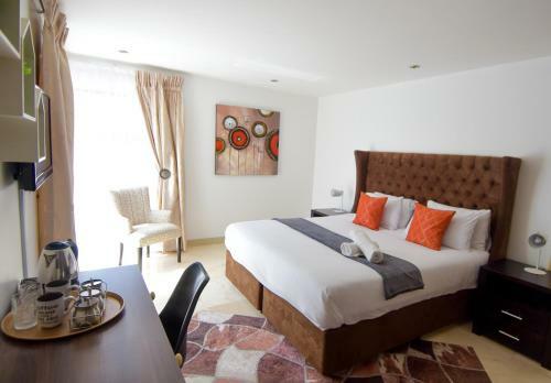 Hostal 112 On Kloof Guesthouse