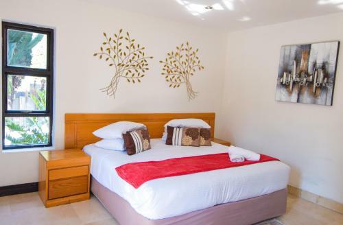 Hostal 112 On Kloof Guesthouse