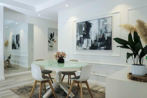 Beachfront Apartment. Best View In Lagos!