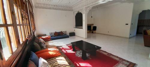 Hostal Magnifique Suite Avec Salle De Bain Et Terrasse