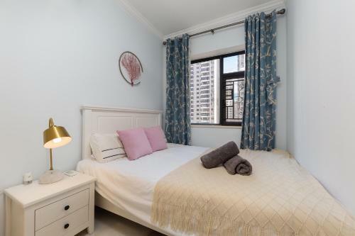 Locals Apartment Inn 04