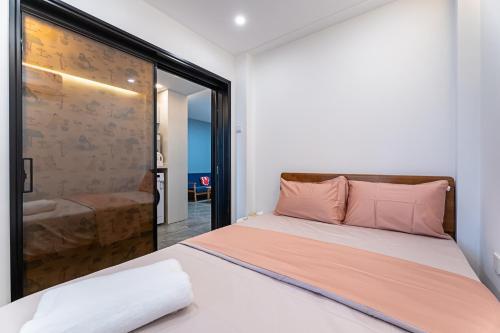 Locals Apartment Place 99