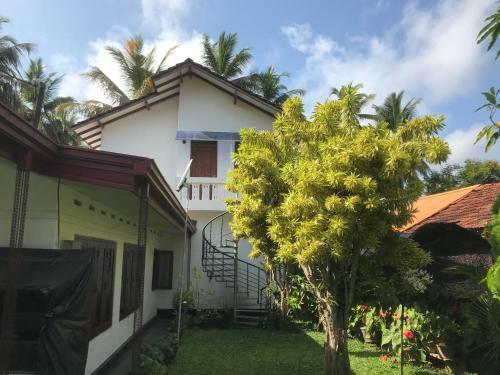 Hostal Hamilton Lake View