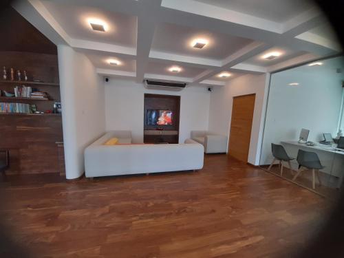Hotel Riverarc