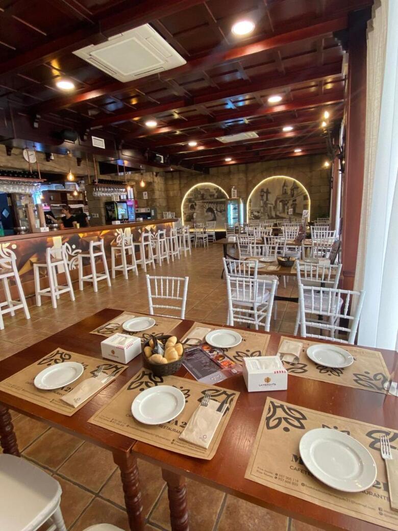 Hotel Las Acacias