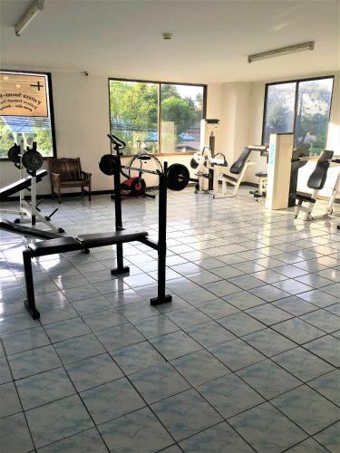 Swimming Pool View Spacious Studio 5 Min To Beach