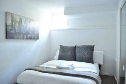 Cozy 1 Bd Suite Centrally Located North Vancouver