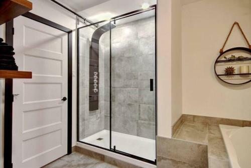 Apartamento Deluxe Estate // Two In One Downtown Qu�bec City