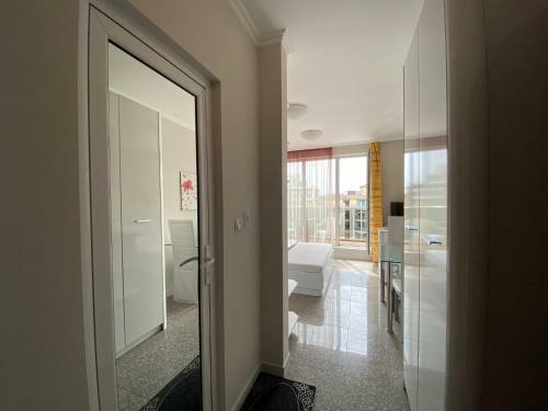 Apartamento Private Studio In Admiral Plaza C52