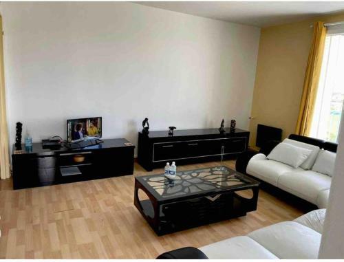 Apartamento Superbe Appartement 2 Chambres Avec Parking Gratuit