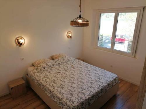 Charmente Maison Joliment Arbor�e.