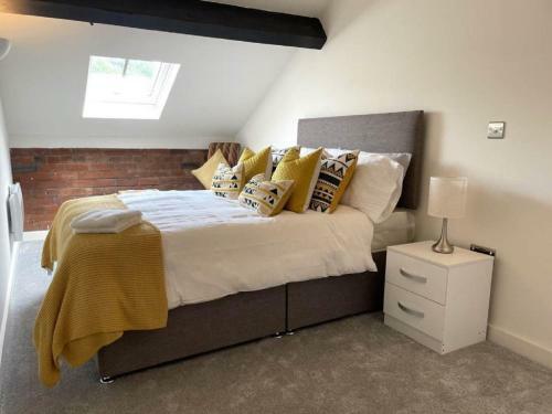5 Bedroom Luxury Apartment