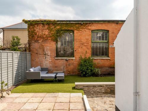 Pass The Keys Gorgeous Interior Designed 3 Bedroom Home