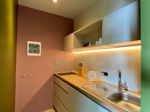 Hostal Finiq Boutiq Studios + Apartment