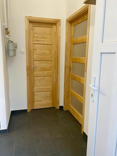 Sasfeszek Apartman (teljes Lak�s)