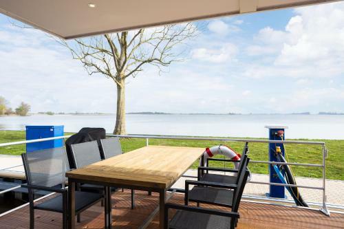 Apartamento Houseboat 'de Valreep' Met Tuin