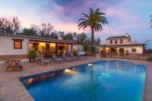 Holiday Villa Ferrando