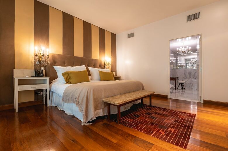 Hotel Hub Porte�o