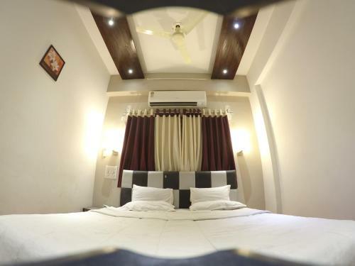 Hotel Bhagyoday Palace