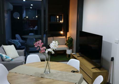 Melbourne Star Apartment