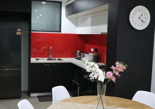 Melbourne Star Apartment