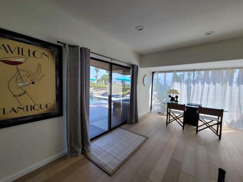Luxury Private Thunderbird Heights!