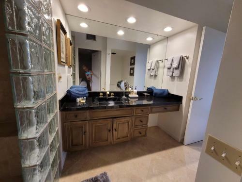 Luxury Private Thunderbird Heights!