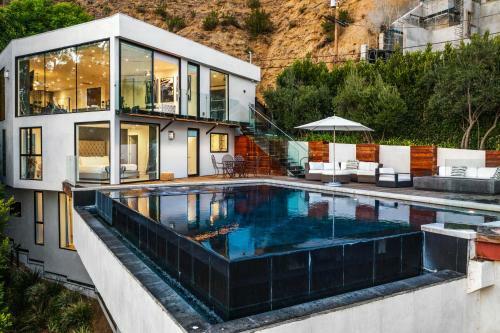 Infinity Villa
