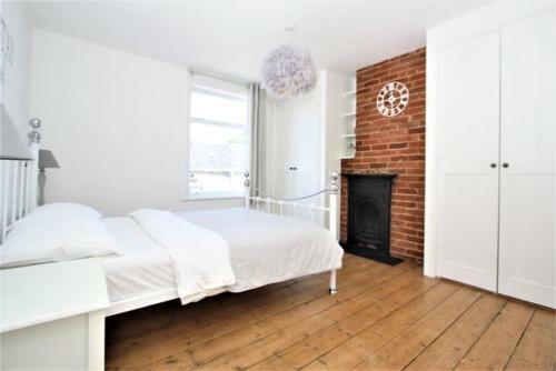 47 Kings Road