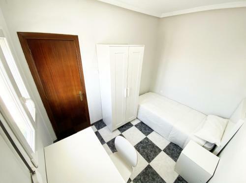 Apartamento Mart�nez Campos (playa La Caleta)