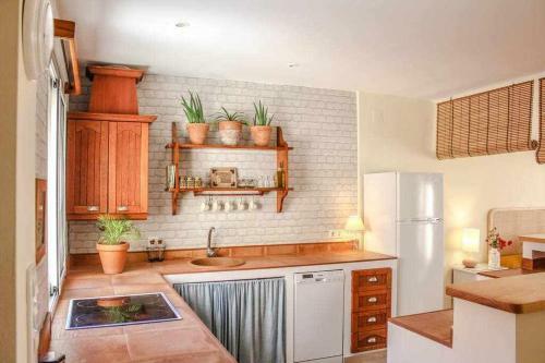 Monkeys Apartments Sanl�car Beach & Relax