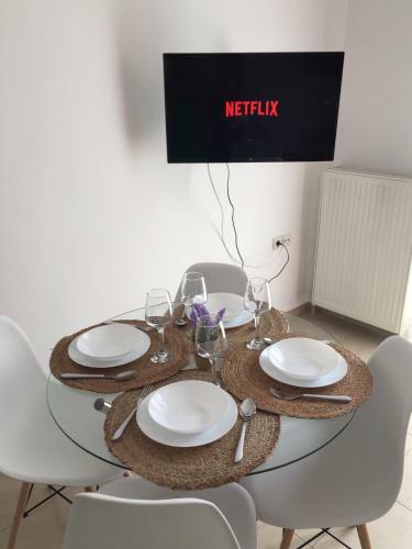 Minimal Apartment Center Kavala