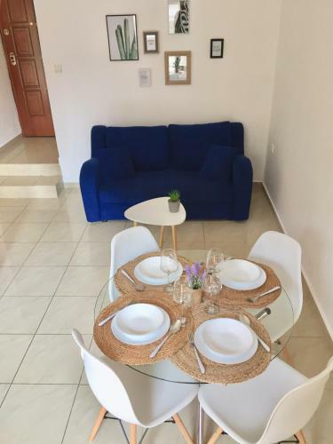 Minimal Apartment Center Kavala