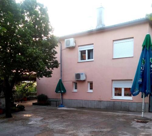 Apartment Nina