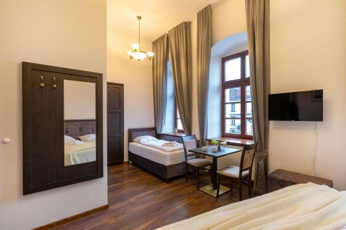 Bed & Breakfast Zeppelin Apartments Simple Acomodation