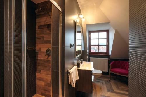Bed & Breakfast Zeppelin Apartments Simple Acomodation