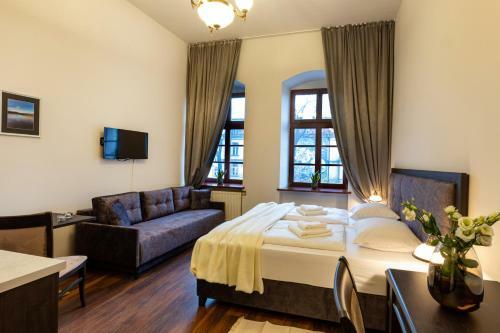 Bed & Breakfast Zeppelin Apartments Simple Acomodation