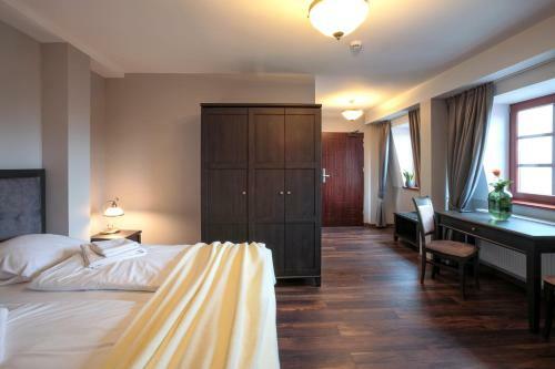Bed & Breakfast Zeppelin Apartments Simple Acomodation