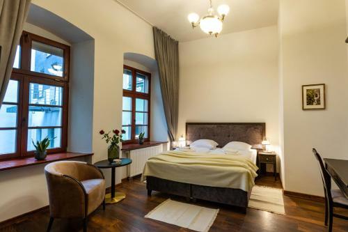 Bed & Breakfast Zeppelin Apartments Simple Acomodation