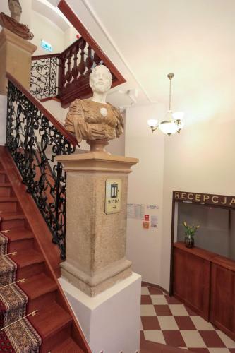 Bed & Breakfast Zeppelin Apartments Simple Acomodation