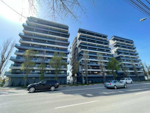 Mirage Sea Breeze Apartment