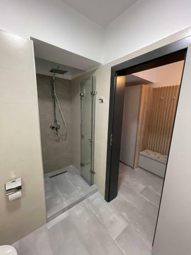 Mirage Sea Breeze Apartment