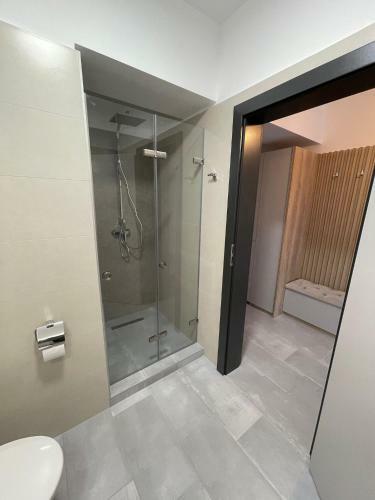 Mirage Sea Breeze Apartment